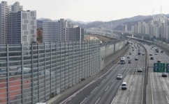 [또 하나의 고통, 도로소음] 방음벽 만능 아닌데, 전국에 도로 성벽 1721㎞