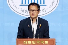 [똑똑 뉴구세요?] 40대 재선의원 당대표 타이틀 거머쥘까… 박주민의 도전