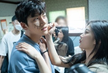 편의점 샛별이 지창욱X김유정, 촬영장 밖에서도 꽁냥꽁냥 샛별이꼬♥