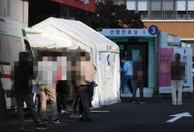 강서구 한방병원서 집단 감염... 의료시설 확산 지속