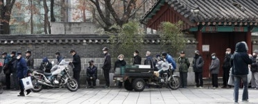 원각사 무료급식소 운영자 코로나에도 문 못 닫는 이유는