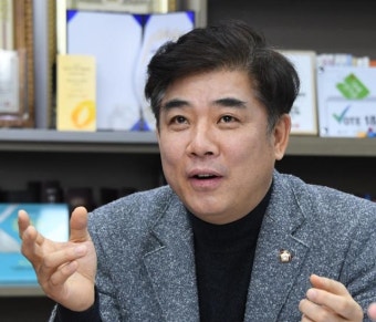 [시시콜콜] 주가 3,000 찍은 날, 김병욱 의원이 가슴 쓸어내린 까닭은