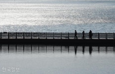 [자박자박 소읍탐방] 예의 따지는 양반 고을에...예술의 끼 충만한 호반 마을