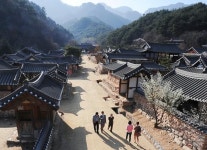 문경새재, 설 연휴 관광객 지난해 2배 몰려…비대면 관광지로 우뚝