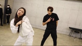 '전참시' 비, 청하와 역대급 컬래버 완성! 안무연습 현장 공개