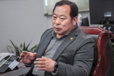 오직 한우 사육과 개량에만 전념하는 환경을 조성하겠습니다