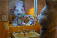 [애니로그] 화장품 위해 실험실로 출근하는 토끼 