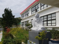 사비로 폐교 매입해 박물관 지은 국문학과 교수