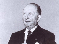 여군을 관기 취급…軍성폭력 뿌리는 전근대적 망탈리테