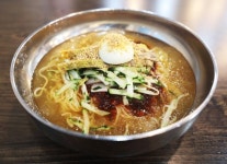 또 해운대·광안리? 부산 서부, 뻔하지 않아서 좋다 [박준규의 기차여행, 버스여행]