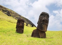 모아이와 돌하르방…라파누이에서 제주를 돌아보다 [뿌리다와 탕탕의 지금은 여행 중]
