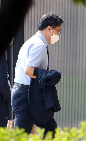 공수처, 법무부·대검 압수수색... 윤석열 감찰 자료 확보