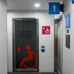 [뷰엔] 왜 장애인화장실만 남녀공용일까