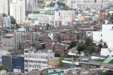 집주인 세금 체납에 세입자 900명 보증금 335억 떼였다