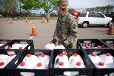 우유의 전성기는 지났는데 가격은 오르네... 해법은 치즈뿐? [이용재의 식사(食史)]