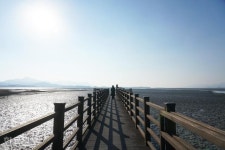 백제 부흥 꿈 쪼개진 바위... 매창 이화우 사랑 엮은 산사[자박자박 소읍탐방]