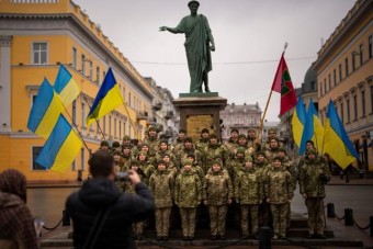 우크라이나 “나토 가입 국민투표 할 수 있다”...전쟁 위기에 후퇴