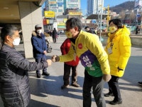 홀로 당당한 심상정 남편 이승배씨 상식에 맞게 살면 된다[인터뷰]