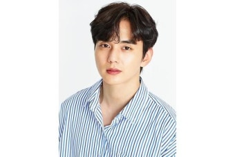 YG 측 