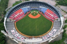 무관중 떠나고 치맥이 돌아왔다... 프로야구 개막 [사진잇슈]