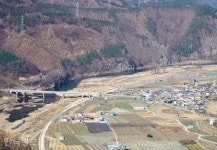 앞섬·뒷섬 산속 섬마을... 물돌이 강변 따라 봄소풍 가는 길 [자박자박 소읍탐방]