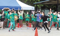 [오늘의 1면 사진] 내일은 스승의날…선생님, 힘내세요