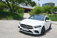 [시승기] 순하게 즐기는 AMG의 퍼포먼스 – 메르세데스-AMG A 35 4MATIC 세단