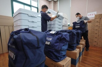'이재명 낙선 기자회견' 목사, 소란피운 유튜버… 고발 나선 선관위