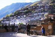 천혜의 요새 풍경도 예술... 금사강 협곡 아슬아슬 명품 마을 [최종명의 차이나는 발품기행]