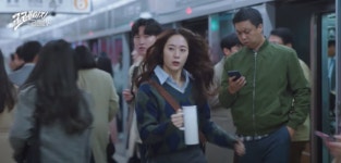 거리두기 풀리고 6호선 녹사평역이 성지 된 이유는?