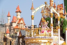 축구장 17배의 롯데워터파크 스릴·힐링 가득… MZ세대 유혹