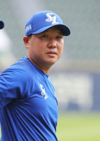 위기의 삼성 맡은 '국민 유격수' 박진만의 주문...