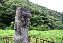 돌담길·석장승 지나… 그 여름의 끝에 붉은 꽃송이 [자박자박 소읍탐방]