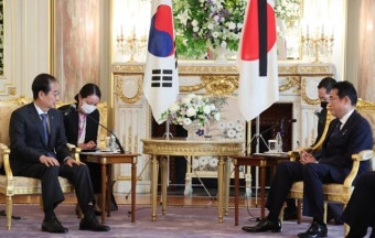 한 총리, 일본 기시다 총리와 회담····