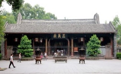 두보의 호우시절 옆 삼국지에 진심인 거리 [최종명의 차이나는 발품기행]