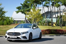 [시승기]작은 차체, 그리고 더욱 큰 즐거움 – 메르세데스-AMG A 35 4MATIC