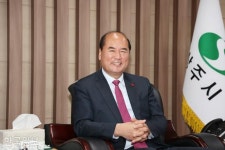 신도청소재지 우회 노선 반대… 외로운 싸움 끝