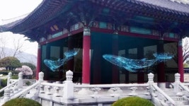 홀로그램 스크린으로 영상 선명·흔들림 없어