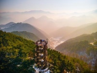 정상에 서면 소백산 구봉팔문이 한눈에...