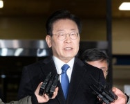 다급해진 민주당 “이재명 대안이 왜 없냐” “총선 어쩌냐” 딜레마