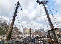 잿더미 된 집터에 생연탄만 뒹굴어... 구룡마을은 지금 [사진잇슈]