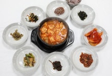 산소카페 주왕산... 얼어붙은 계곡에 바위 절경 그대로 [박준규의 기차여행, 버스여행]