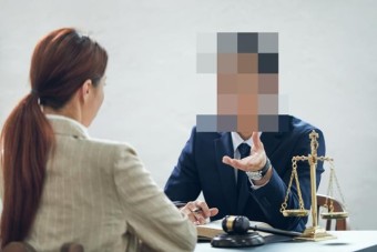 권경애는 '빙산 일각'… 의뢰인 형사처벌까지 받게 한 '불량 변호사'