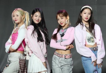 '중소 여돌'의 반란… 숏폼으로 뜨고 가사로 사랑받는다