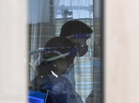 법은 주80시간만 일하라는데... 실제론 120시간을 찍어요