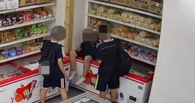 “2000원 ‘아아’ 한잔 사고 ‘전동휠’ 1시간30분 충전”… ‘무인점포 빌런’ 어쩌나