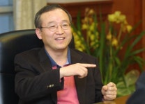 검찰, 일감 몰아주기 의혹 남중수 전 KT 대표 소환