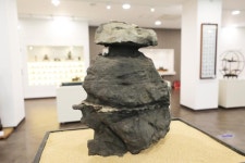 수려한 계곡에 시원한 폭포... 한여름 밤의 낭만 불빛까지 [박준규의 기차여행, 버스여행]