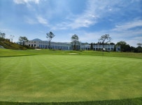 마운틴코스+그랜드코스로 뜨는 신생골프장