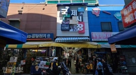 [부산 민심 르포]민생고에 마이 돌아섰습니더... 홍범도 논란 보면 답답